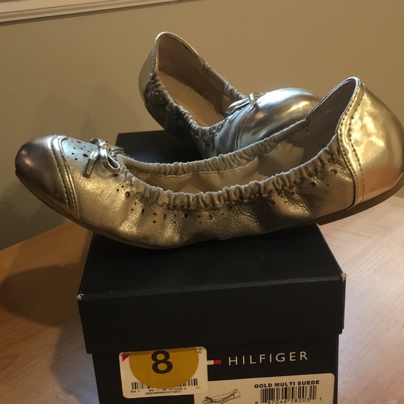 Tommy Hilfiger Flats - Picture 3 of 4